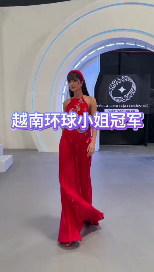 米兰体育官方入口-越南女子举重运动员创造新纪录,夺得冠军