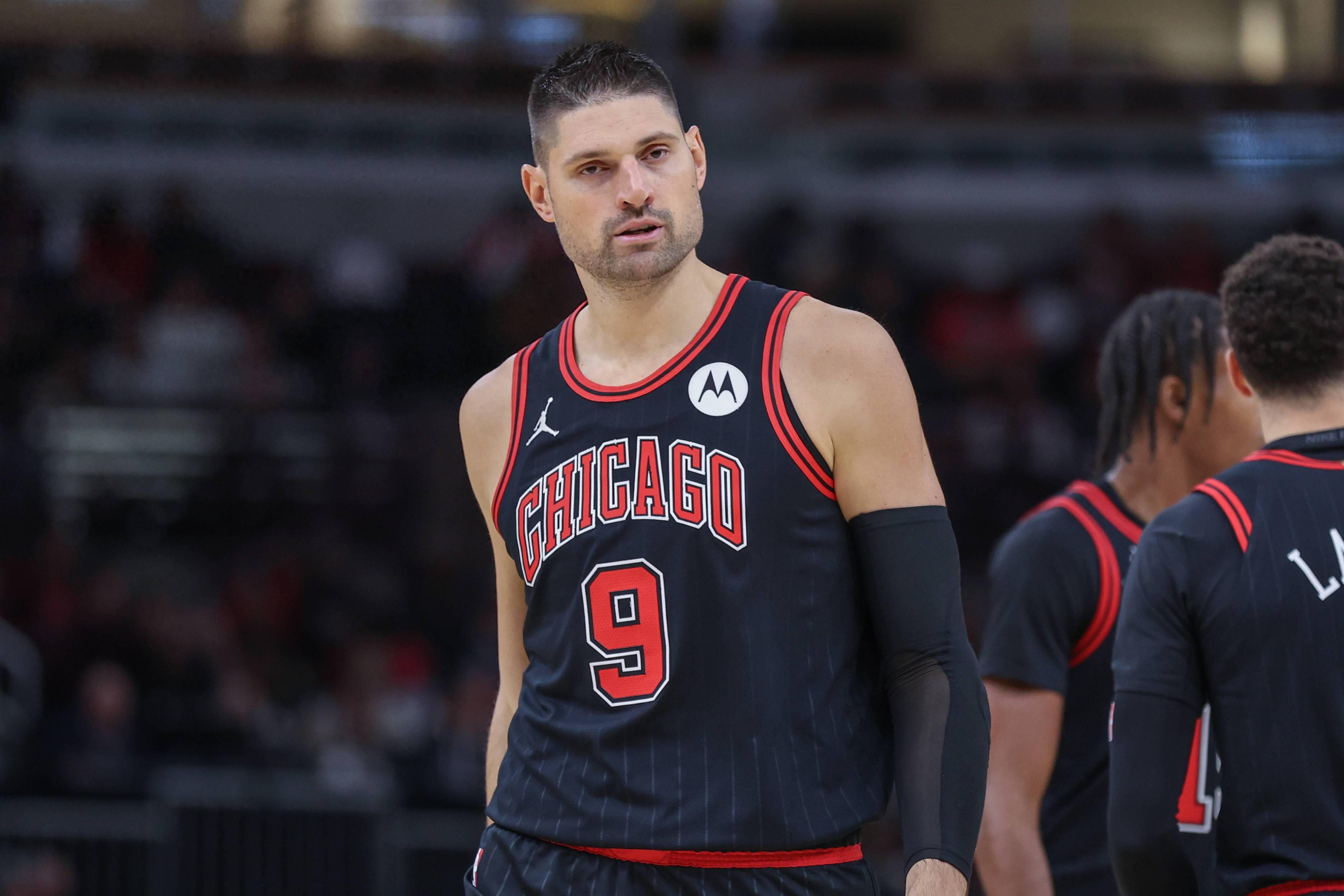 米兰体育教练-公牛战胜马刺,拉文贡献29分